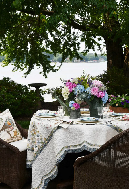 garden party ideas watering can tablescape