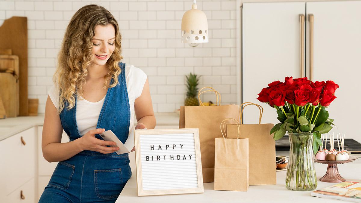 Article Cards Featured Image birthday wishes woman reading card