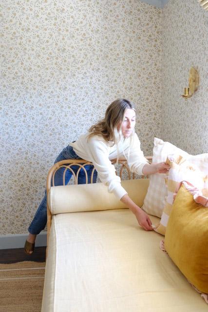 hannah soboroff shargal arranging pillows leah soboroff